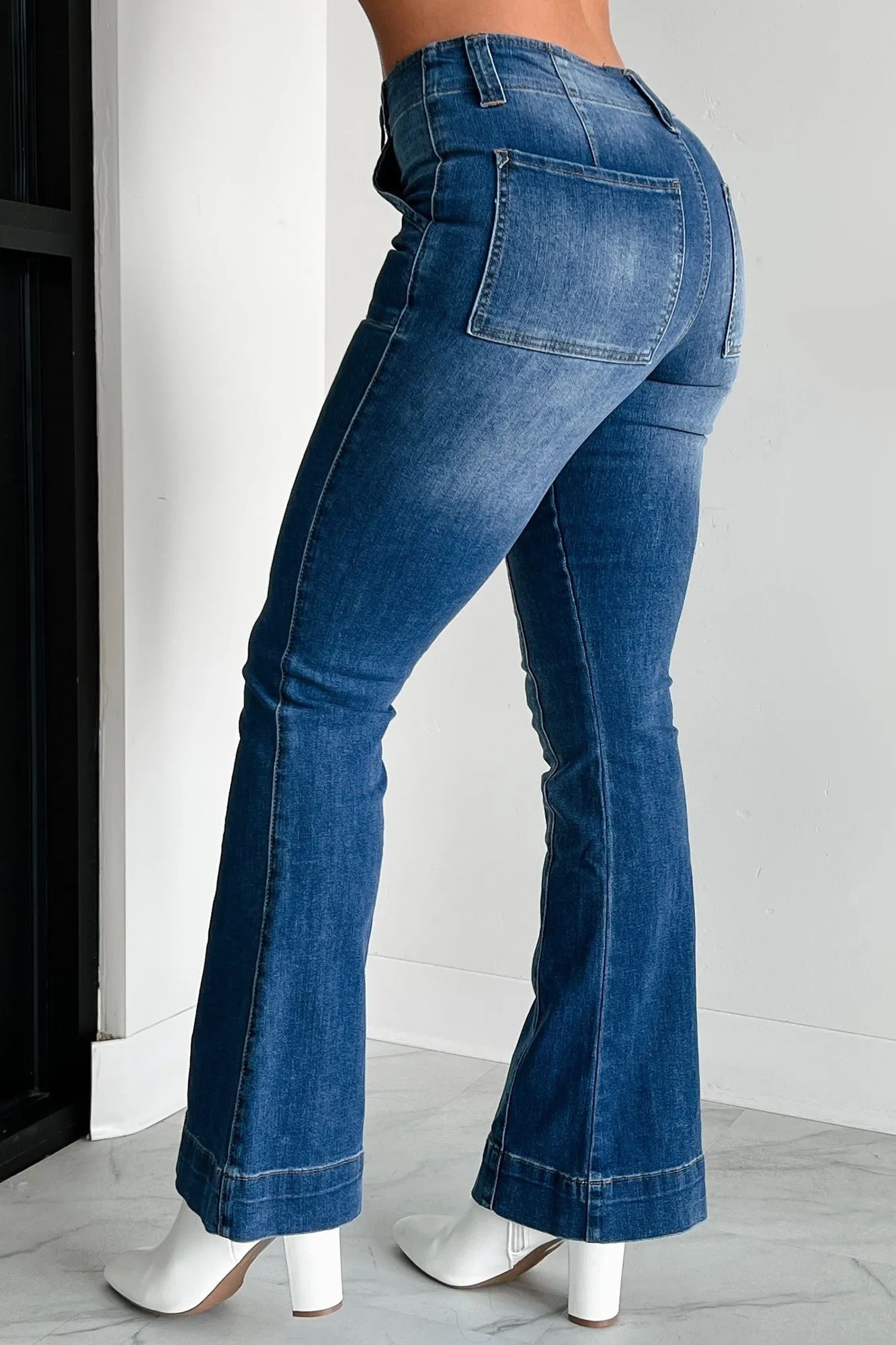 Casper Almost Famous High Rise Flare Jeans (Medium-Dark Wash) Everyday Pick Flexible Match
