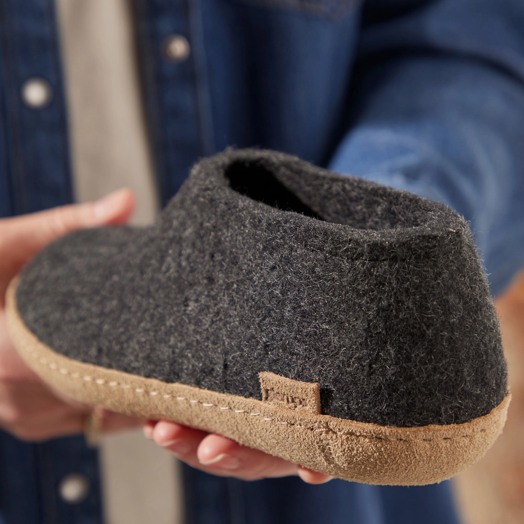 Shoe with leather sole - Charcoal