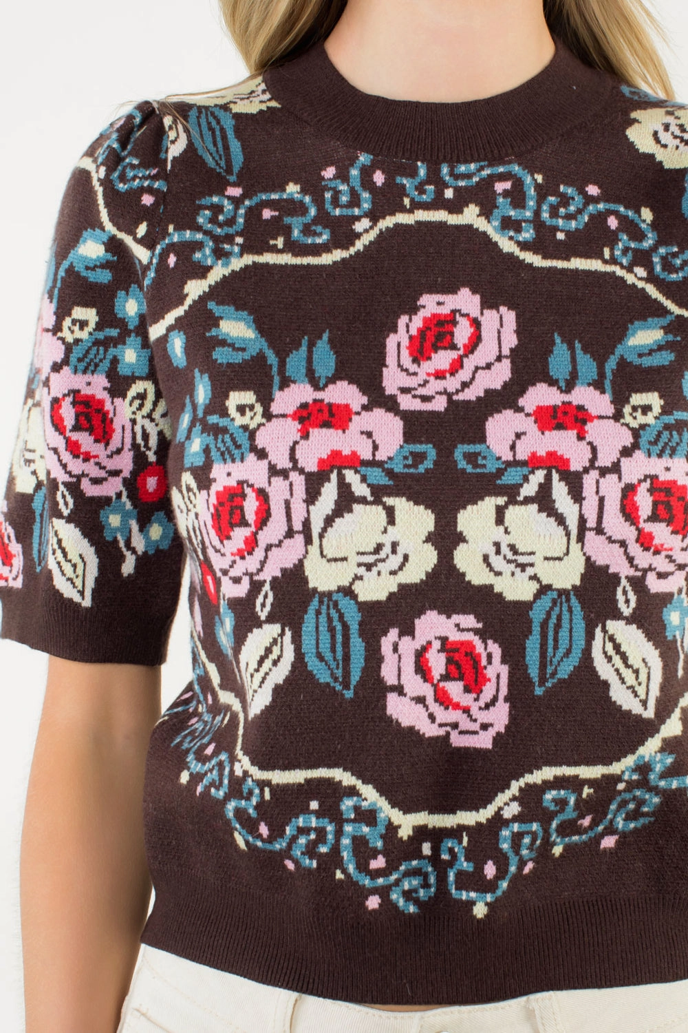 Short Sleeve Flower Knit Sweater in Brown HighDensity Knit