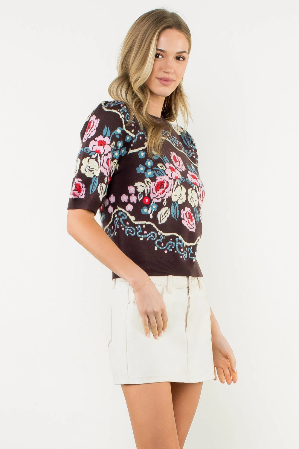 Short Sleeve Flower Knit Sweater in Brown QuickReleaseFastenings Comfy Fit