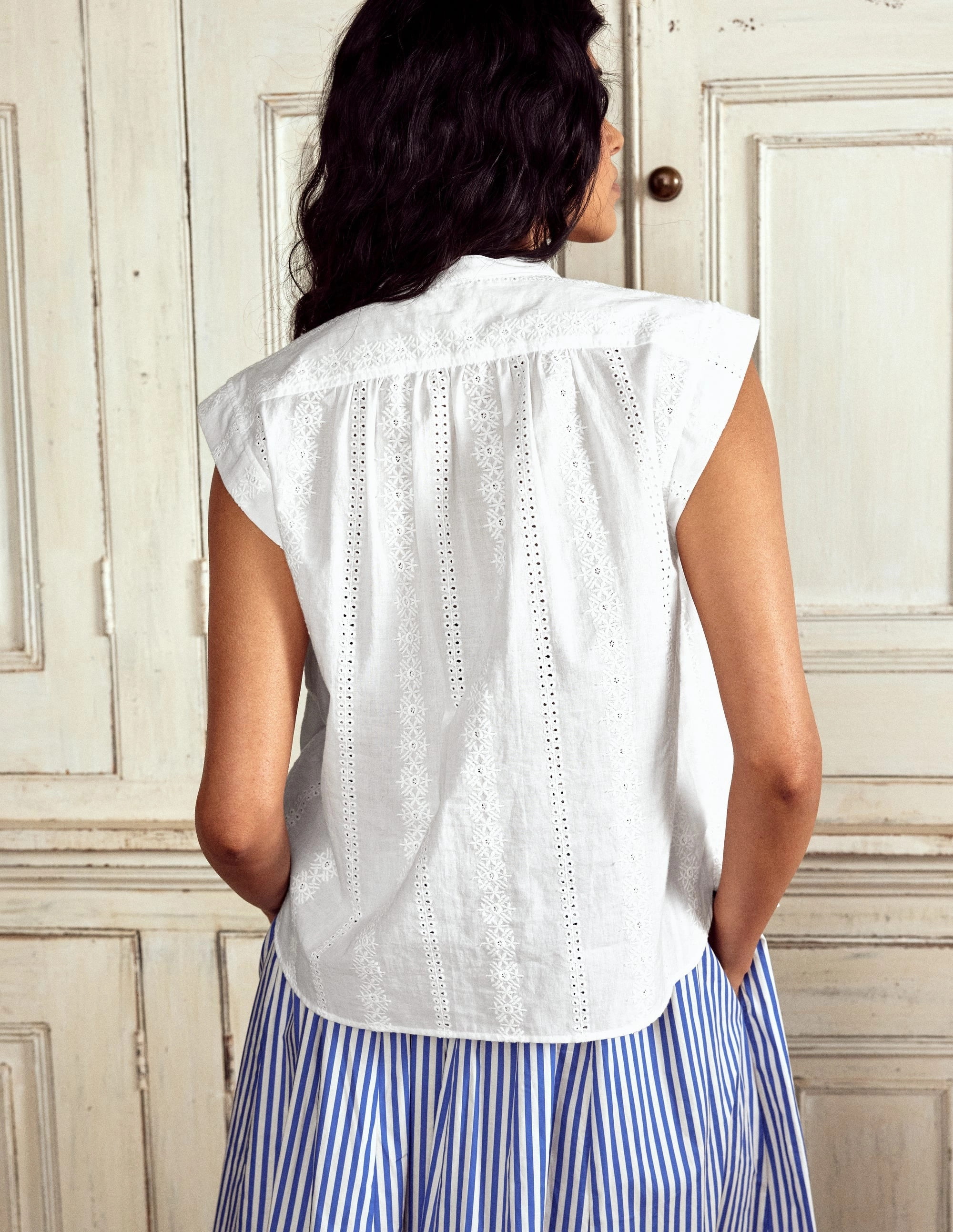 Fabric Interest Everyday Top-White LightweightLayeredFabric V Neck Design
