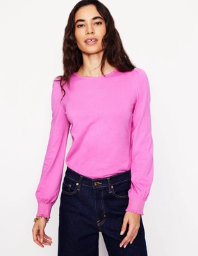 Smocked Cuff Supersoft Top-Tickled Pink PocketDetails Compression Fit Technology