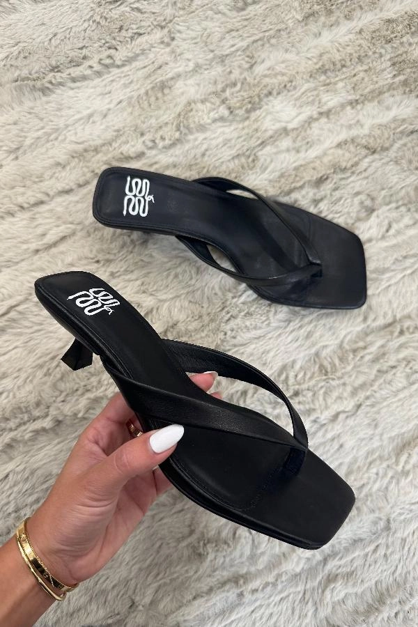 Kitty Heel Black Chic Fit Wear