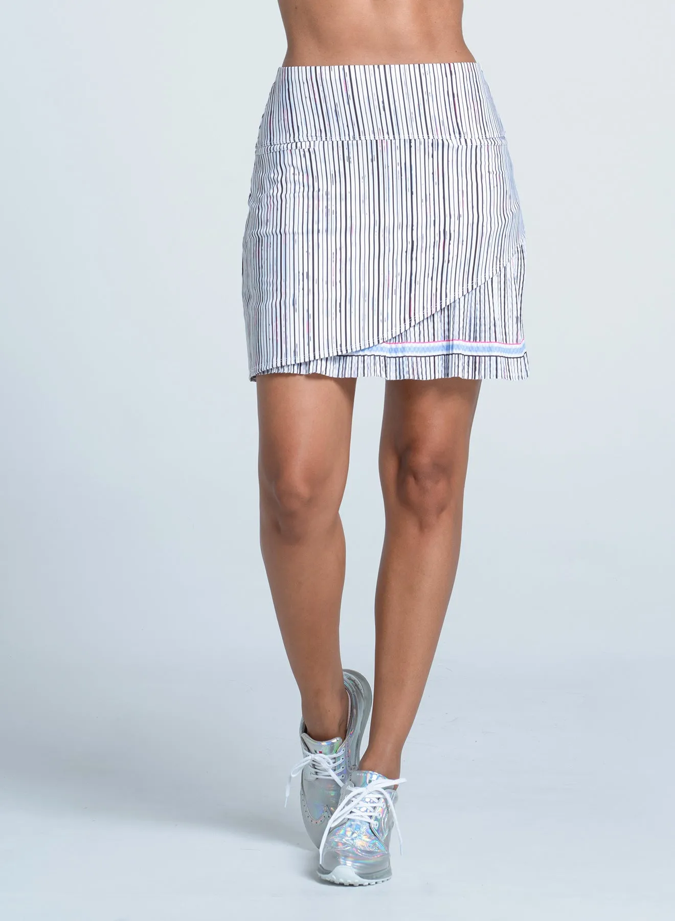 Peek A Blue Skort 17.5" Stretch Material Texture Focus