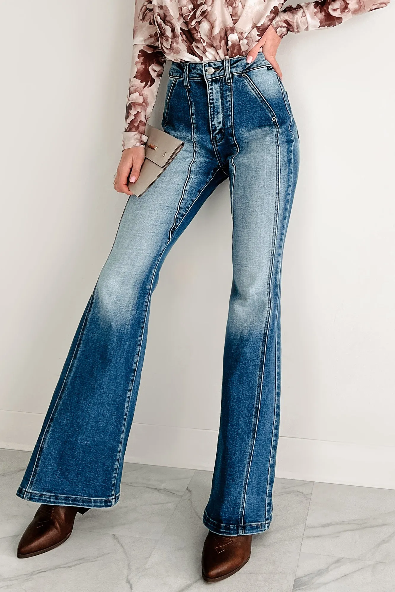 Teeter Cello High Rise Front Seam Flare Jeans (Medium) PortableOption Relaxed Silhouette
