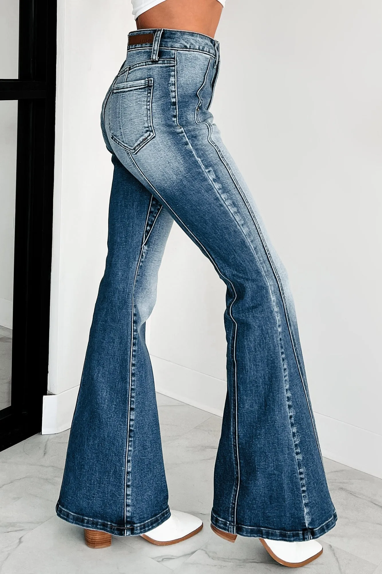 Teeter Cello High Rise Front Seam Flare Jeans (Medium) Weekend Wear