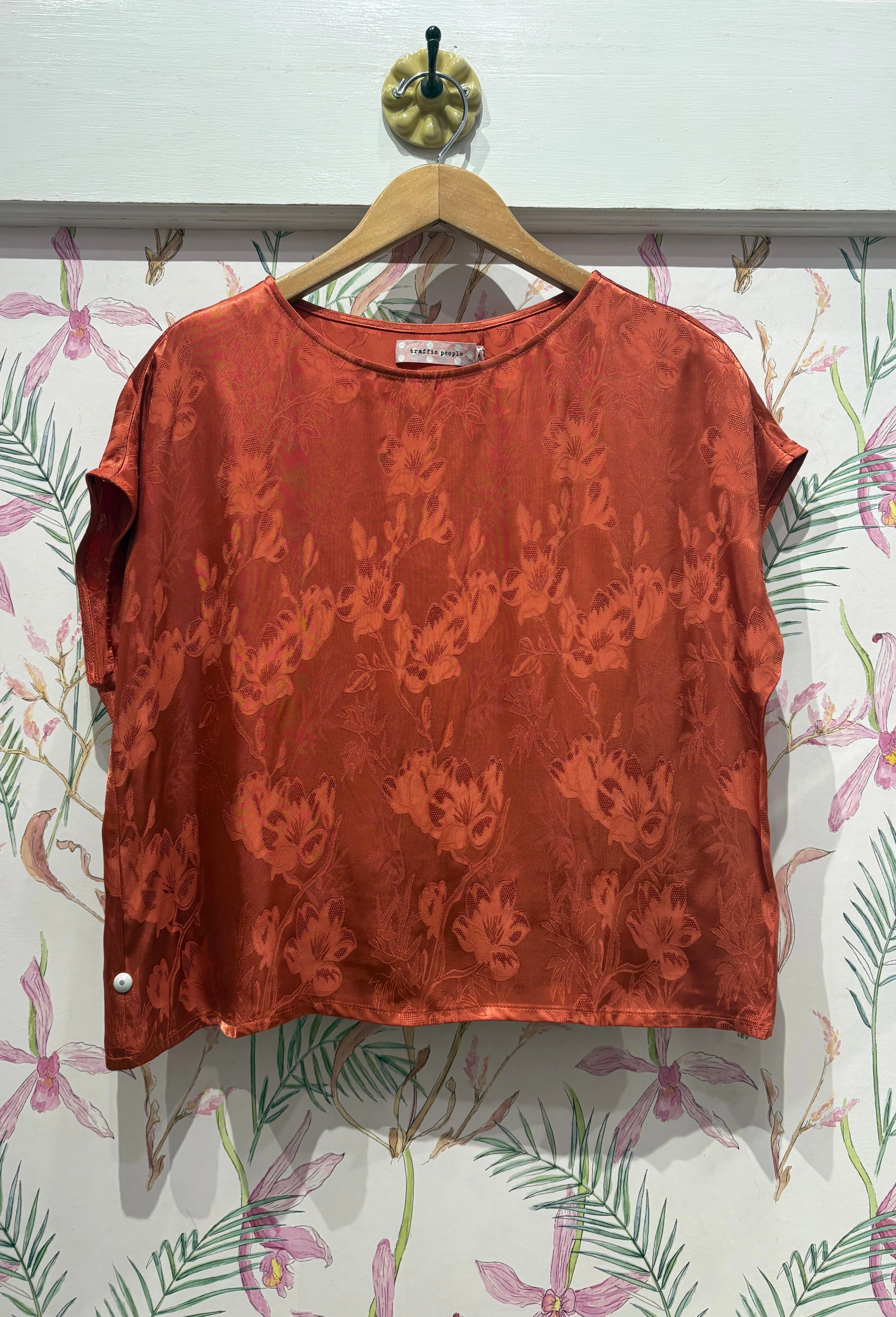 ContouredPanels Grace Top in Rust