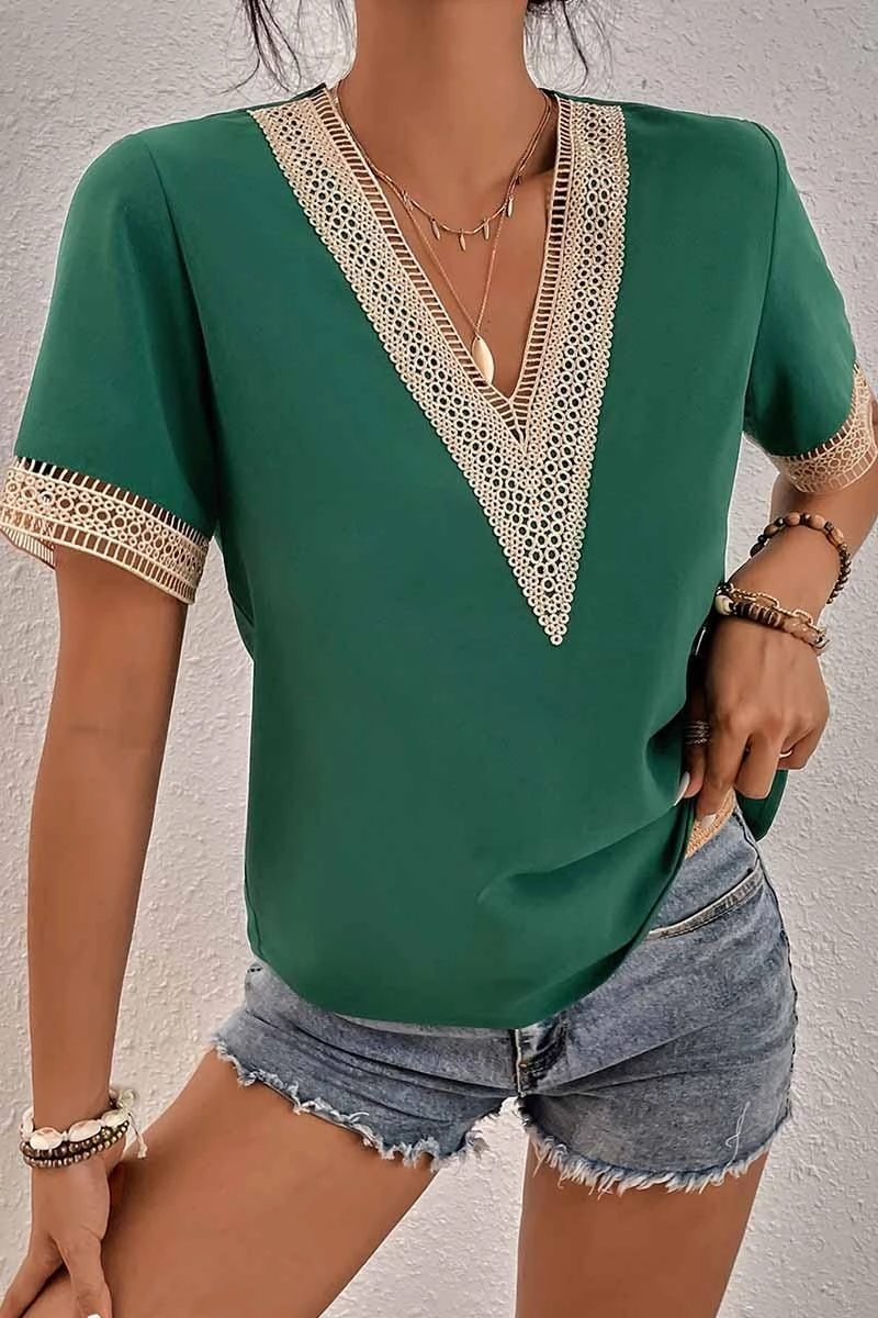 V NECK LACE POINT SHORT SLEEVE TOP Non Closure Collar