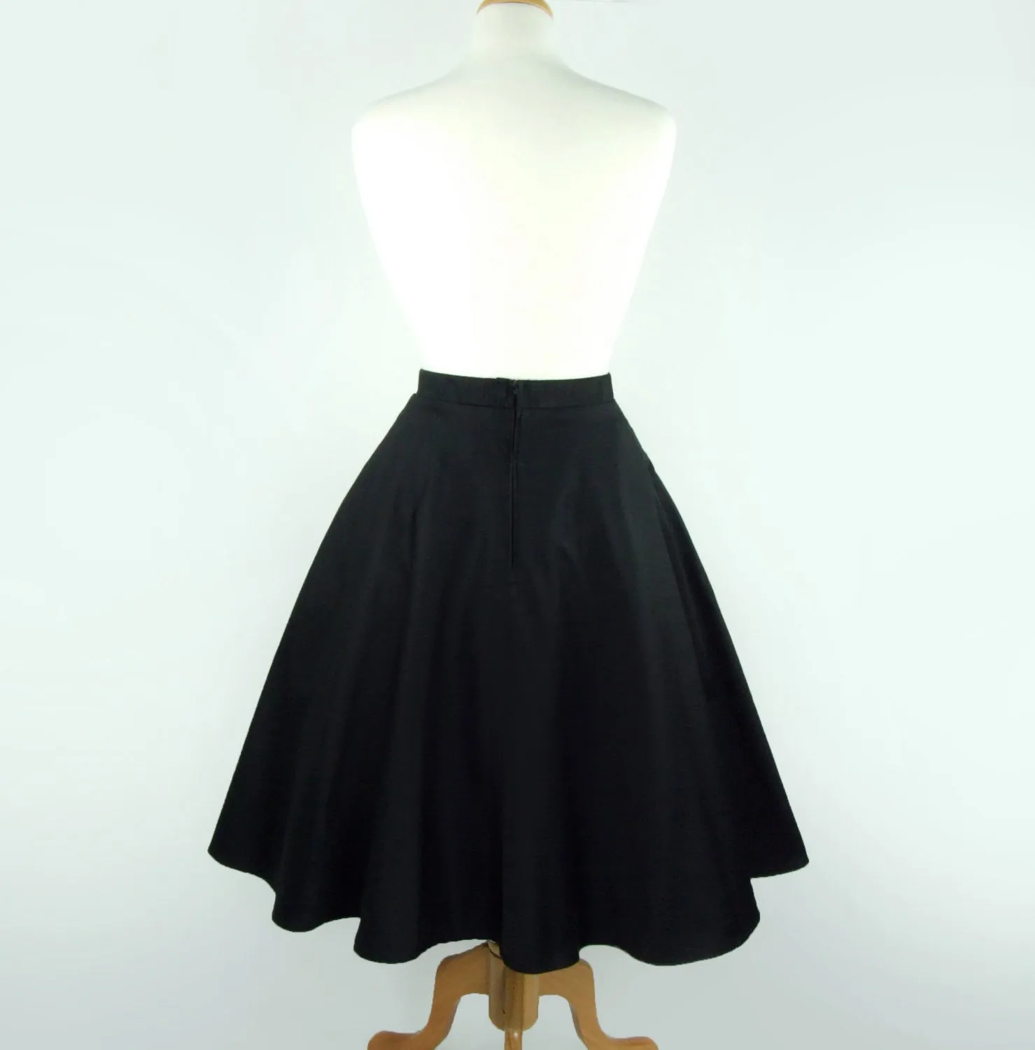 Stylish Vibe Slip Resistant Waist Black  Full  Circle  Skirt #FS-B643