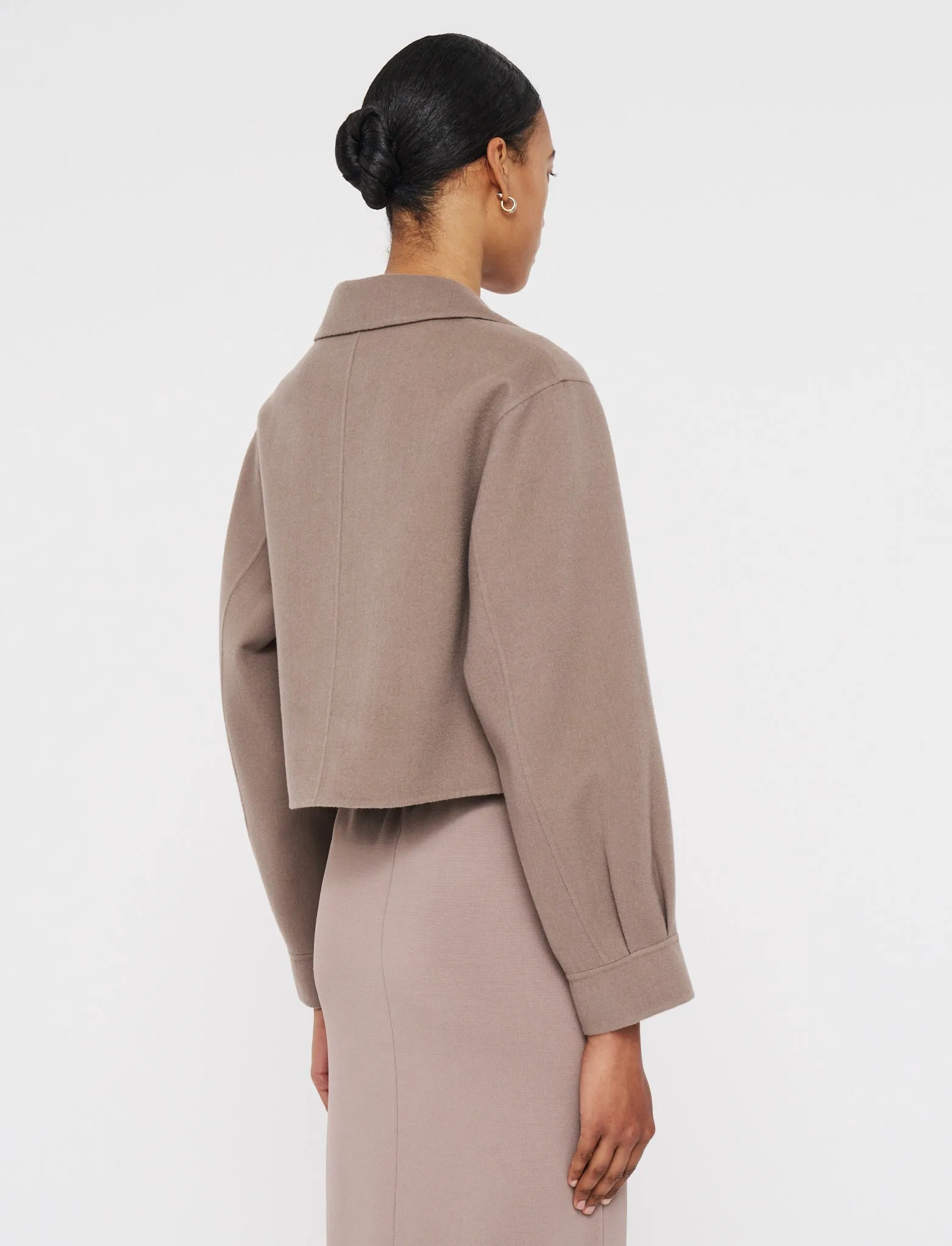 Collin Light Double Face Jacket Pocket-square Subtle