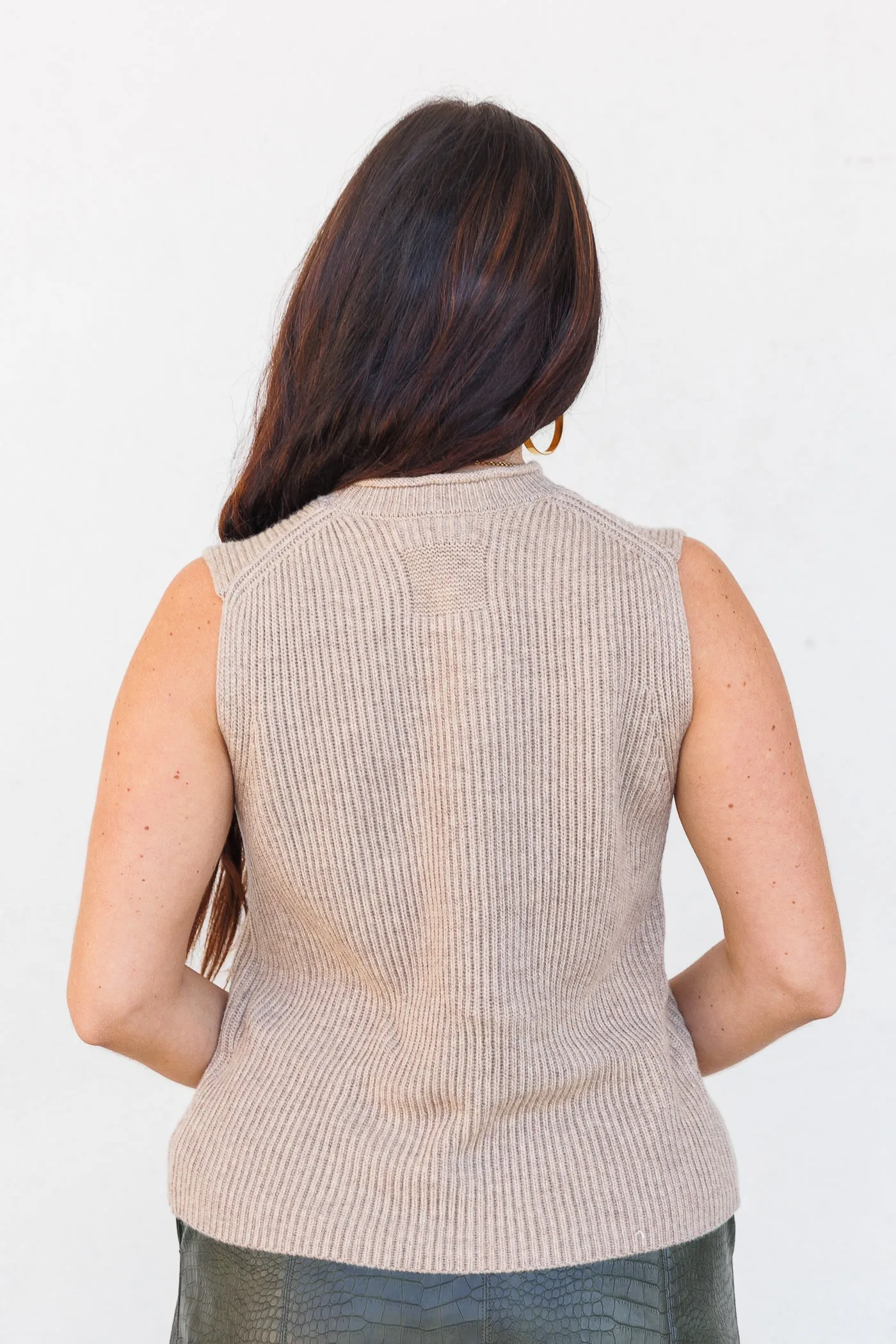 ErgonomicSleeves V Neck Design WILLOW SWEATER VEST