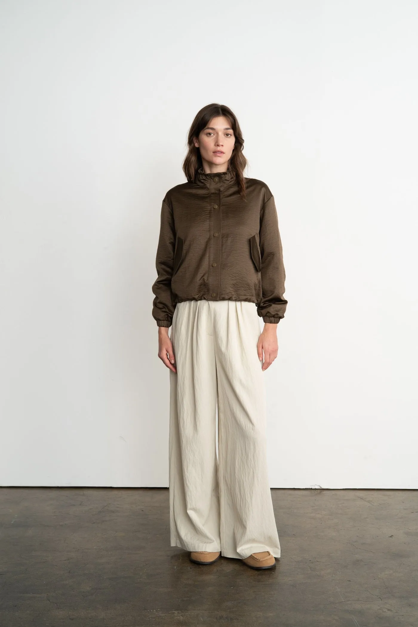 Low Profile Waistband Integration Casual Fit CHARLI SNAP-FRONT JACKET