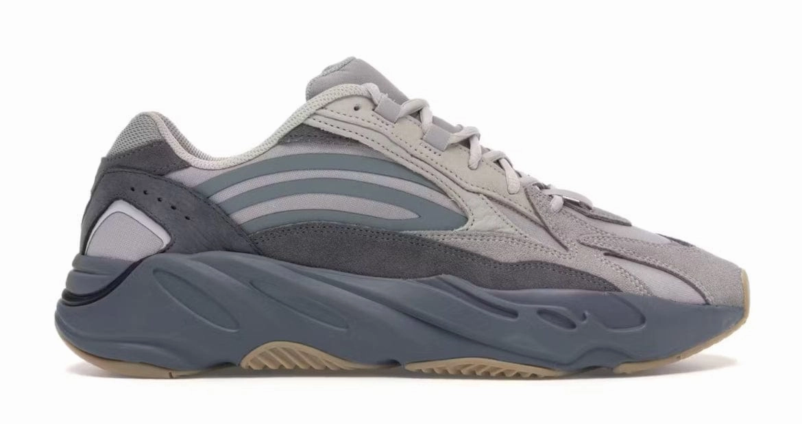Yeezy 700 Tephra